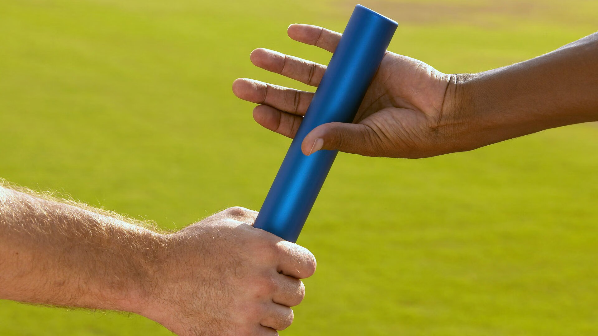 全国游泳锦标赛女子50米自由泳 新秀一秒差夺金被誉为“短池黑马”